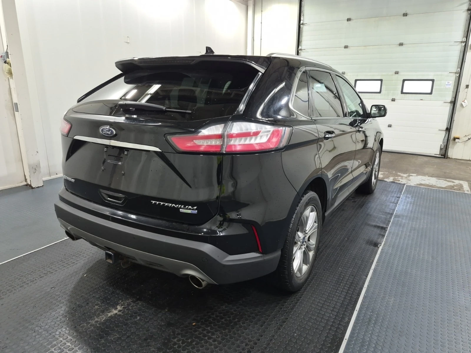 Ford Edge TITANIUM| ПАМЕТ| KEYLESS| NAVI| 2 КЛЮЧА| , снимка 3 - Автомобили и джипове - 55812236