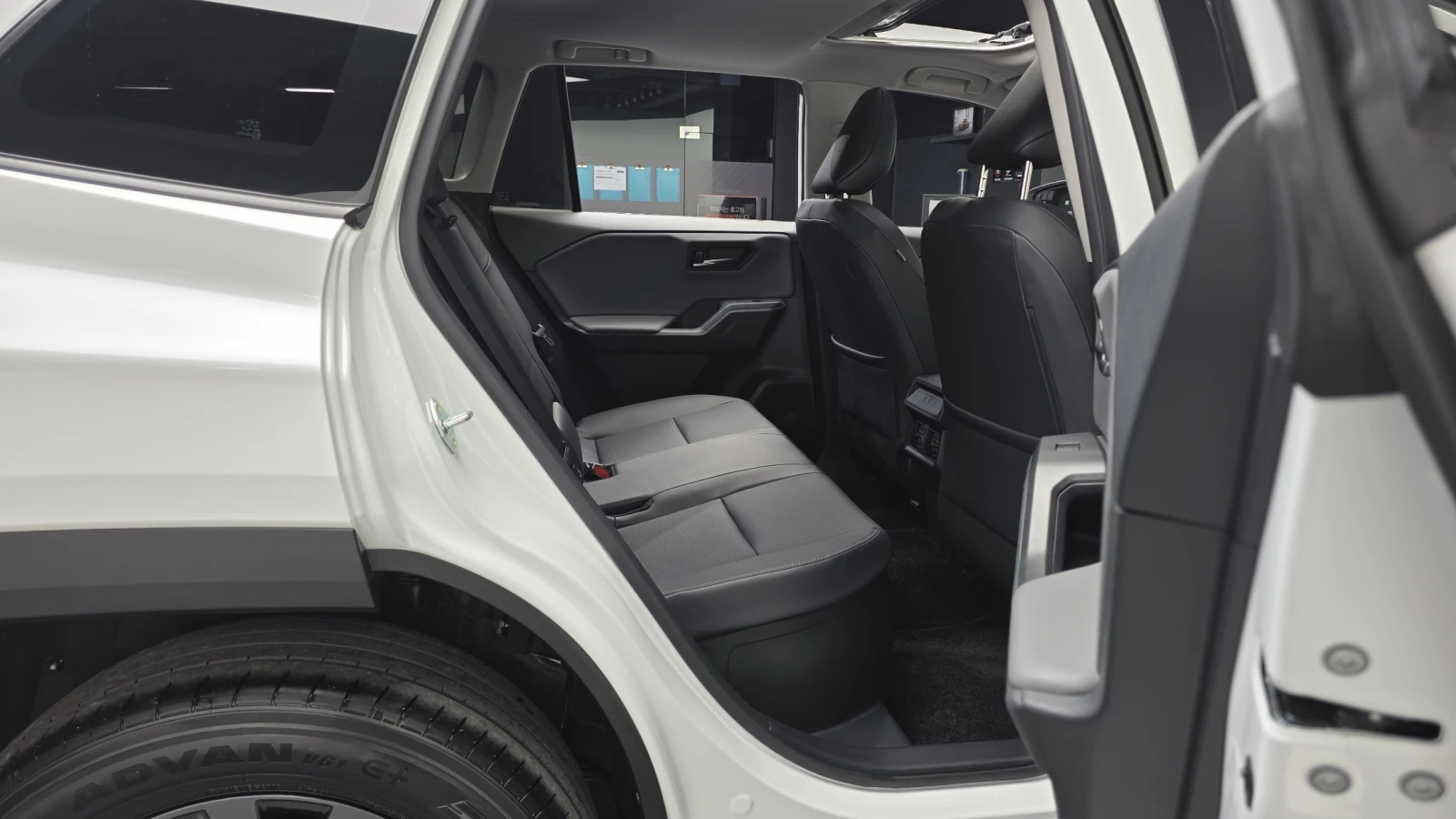 Toyota Rav4 2.5 ��. �������� ��� ������ ����* encareu.com | Mobile.bg � ����������� 11