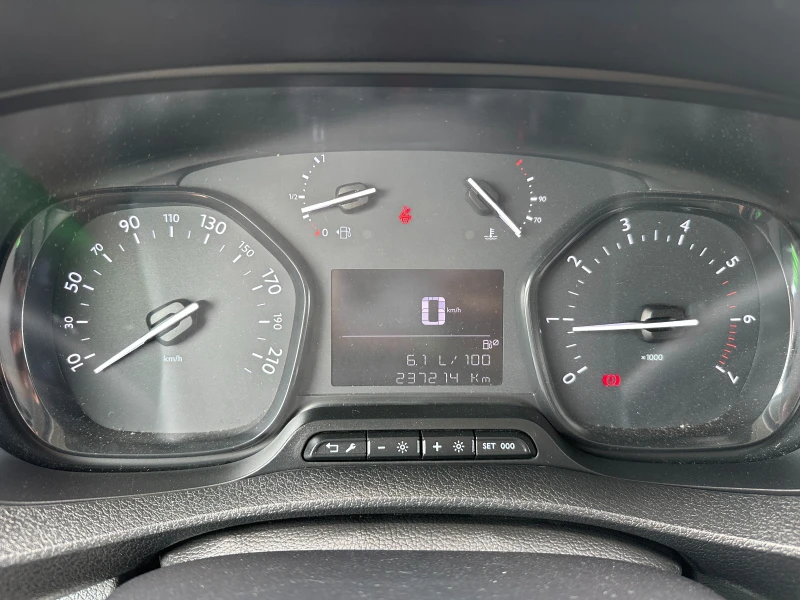 Citroen Jumpy 1.6HDI E6B TOP, снимка 16 - Бусове и автобуси - 50223948