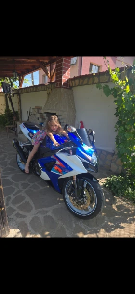 Suzuki Gsxr, снимка 1