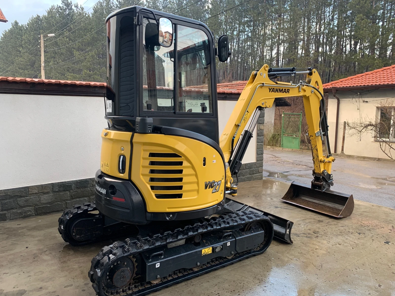Багер Yanmar ViO 27-6 - изображение 3