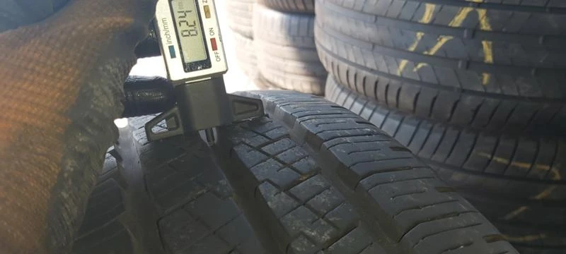 Гуми Летни 255/45R18, снимка 3 - Гуми и джанти - 29877208