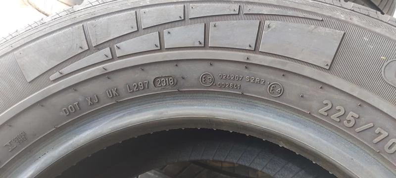 Гуми Летни 255/45R18, снимка 5 - Гуми и джанти - 29877208