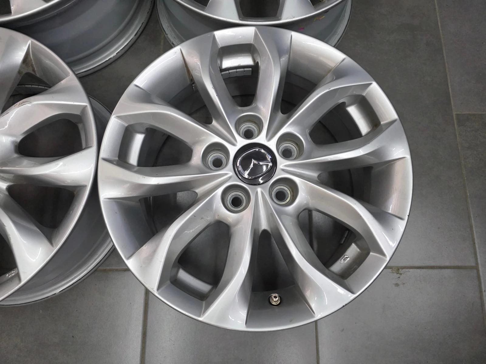   Mazda 3 | Mobile.bg   8