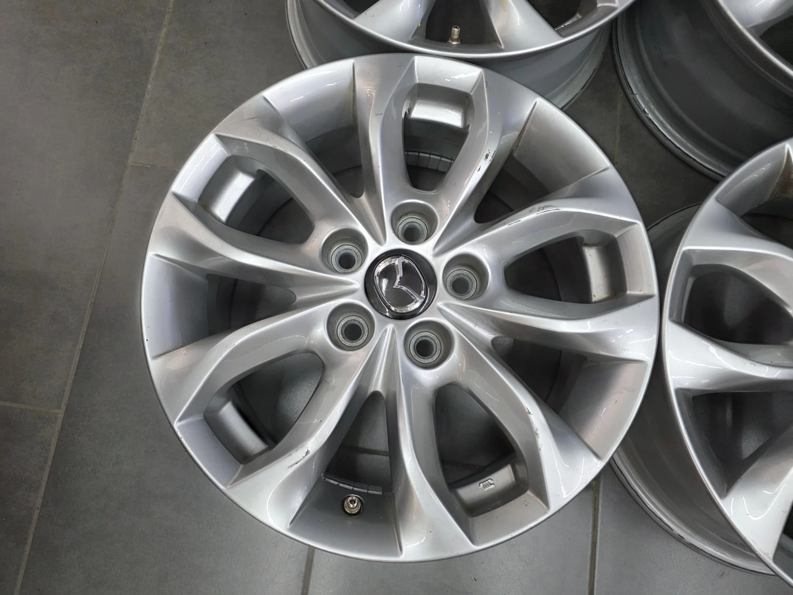   Mazda 3 | Mobile.bg   7