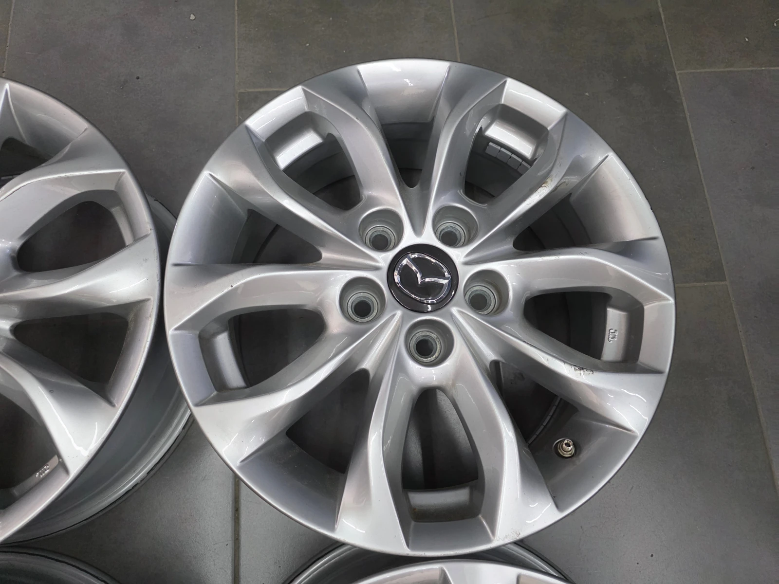   Mazda 3 | Mobile.bg   6