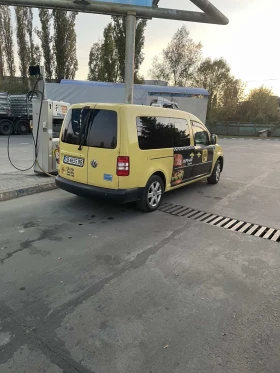 VW Caddy Макси 6+ 1 метан, снимка 4