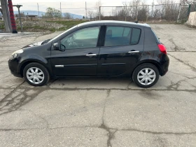 Renault Clio 1.2i навигация всички екстри  - 2550 € / 4987.37 лв. - 69814358 4