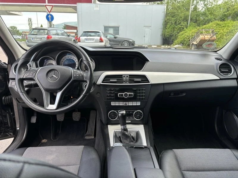 Mercedes-Benz C 220, снимка 9 - Автомобили и джипове - 47186435