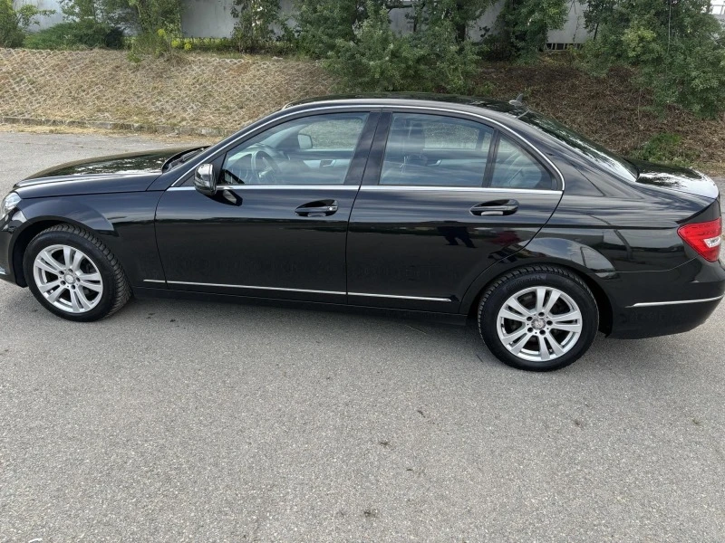 Mercedes-Benz C 220, снимка 5 - Автомобили и джипове - 47186435