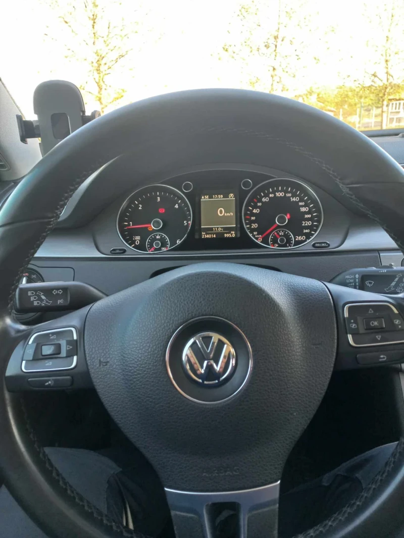 VW Passat 2.0, снимка 3 - Автомобили и джипове - 47399746