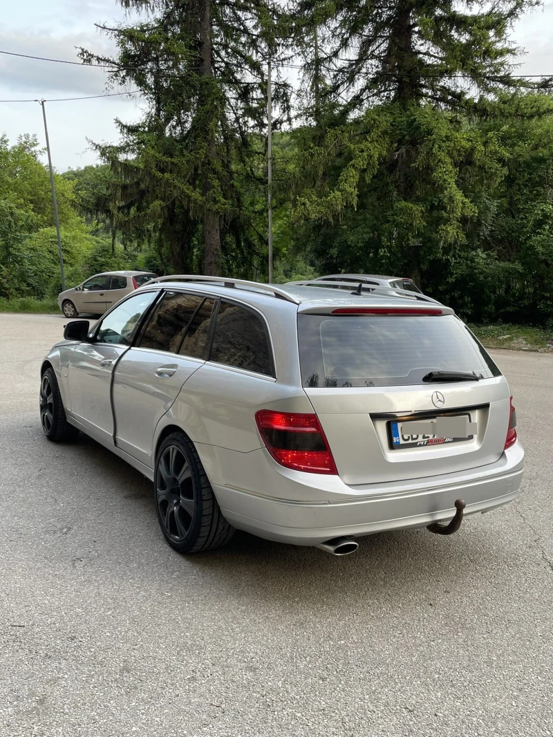 Mercedes-Benz C 220 2.2, снимка 6 - Автомобили и джипове - 48504379