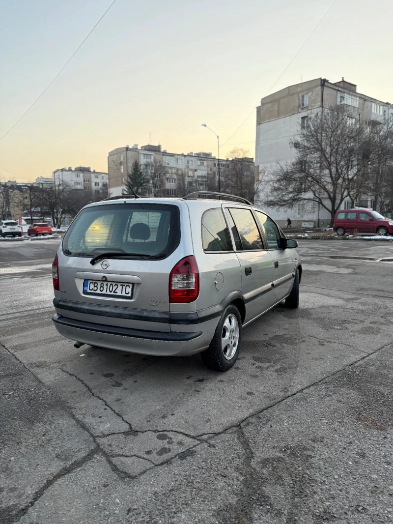 Opel Zafira, снимка 5 - Автомобили и джипове - 48707600