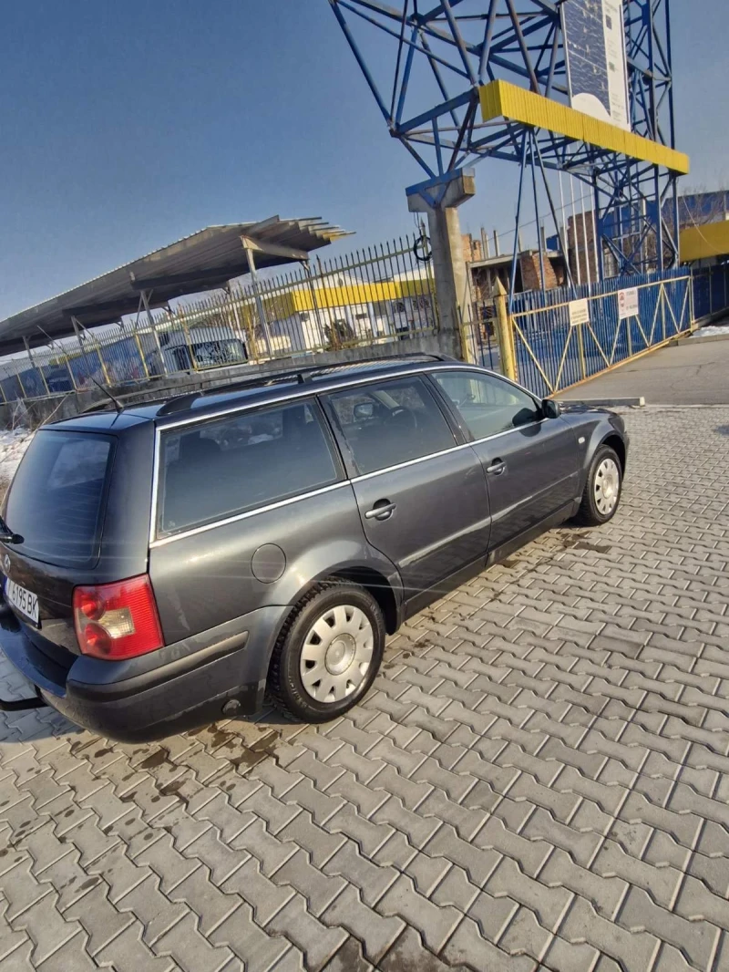 VW Passat 1.6 LPG, снимка 4 - Автомобили и джипове - 49291582