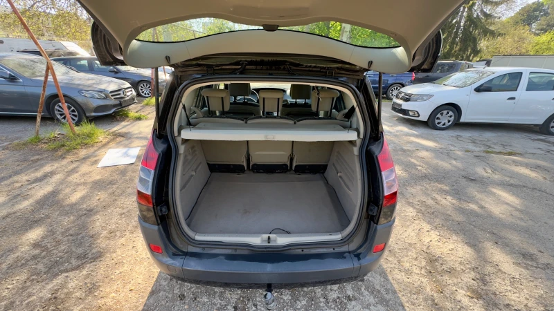Renault Scenic 1.6i-16v, снимка 14 - Автомобили и джипове - 49978066