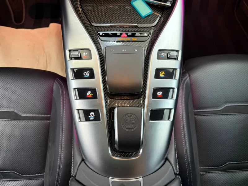 Mercedes-Benz AMG GT 53/435HP/4M/BRUM3D/FULLCARBON/EARO/360/718v, снимка 15 - Автомобили и джипове - 51690214