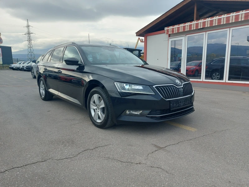 Skoda Superb 2.0 TDI* 190 к.с.* ПАНОРАМА* FULL EXTRI БЕЗ КОЖА, снимка 3 - Автомобили и джипове - 52146697