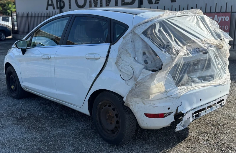 Ford Fiesta 1.6tdci75/90hp, снимка 3 - Автомобили и джипове - 52189214