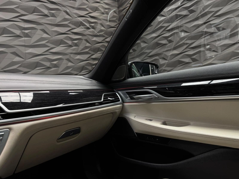BMW 730 M Pack* 3xTV* Harmann* Distr* Laser, снимка 13 - Автомобили и джипове - 52466955