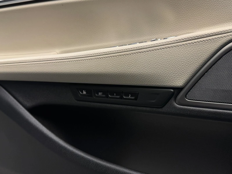 BMW 730 M Pack* 3xTV* Harmann* Distr* Laser, снимка 17 - Автомобили и джипове - 52466955
