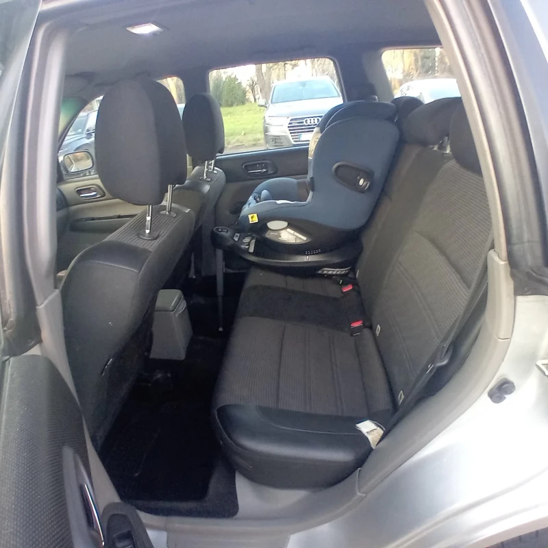 Subaru Forester, снимка 9 - Автомобили и джипове - 52553539