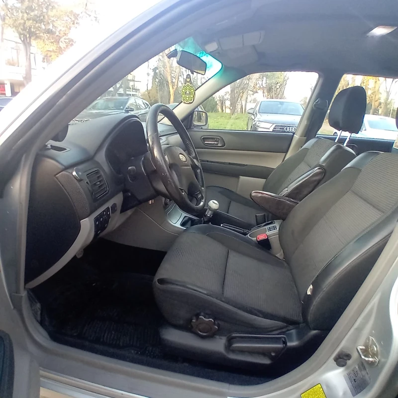 Subaru Forester, снимка 8 - Автомобили и джипове - 52553539