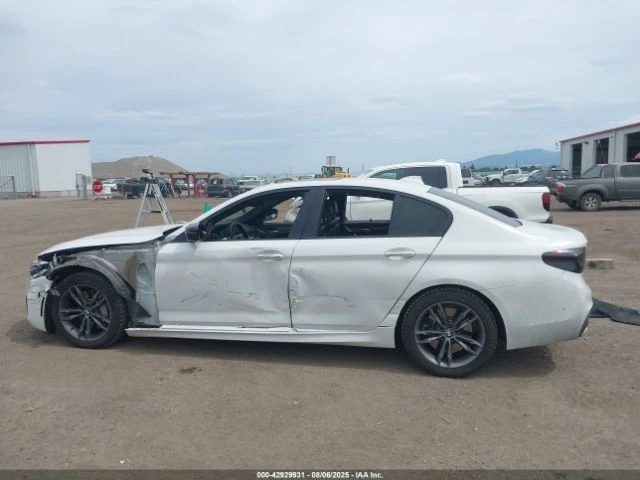 BMW 540 XI FULL M PACK* SOFT CLOSE* ЩОРИ* HEAD UP* HARMAN* - изображение 4