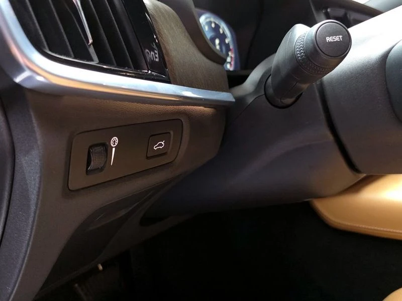 Volvo V90 Cross Country T5 PRO AWD, снимка 14 - Автомобили и джипове - 54252300