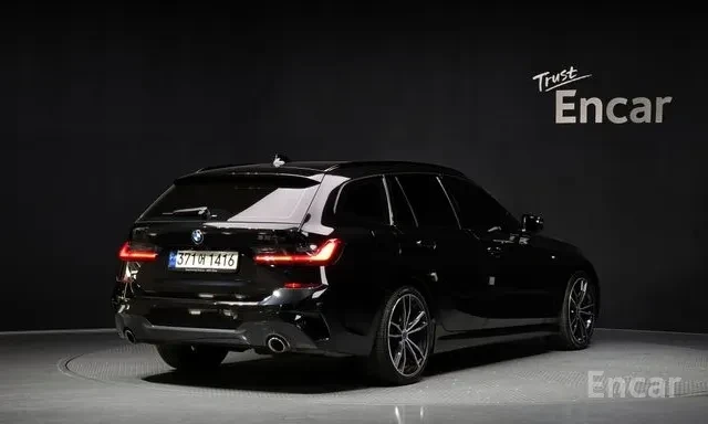 BMW 320 D * M ПАКЕТ * HEAD UP * KEYLESS * ПАНОРАМА * , снимка 3 - Автомобили и джипове - 56139560