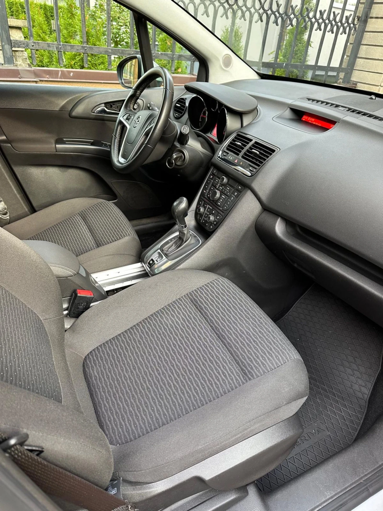 Opel Meriva 1, 4 автоматик - изображение 6