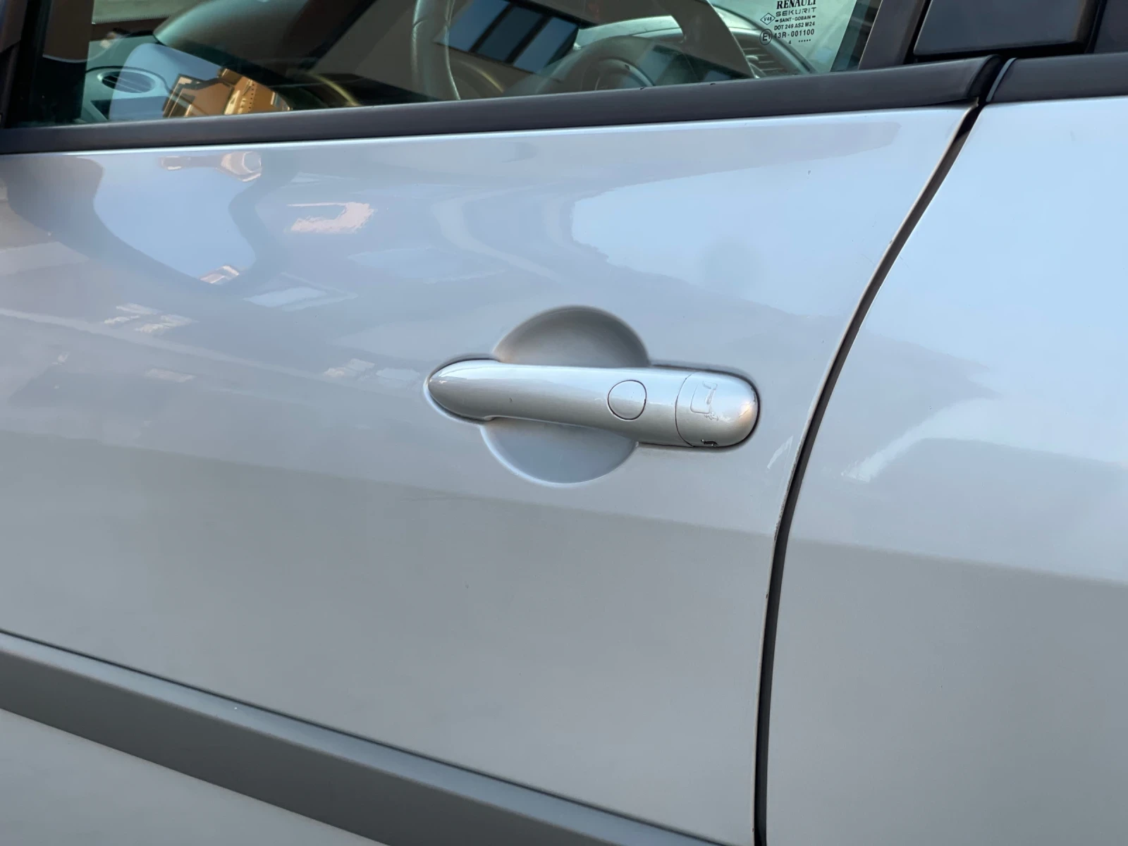 Renault Megane 1.5 - изображение 7