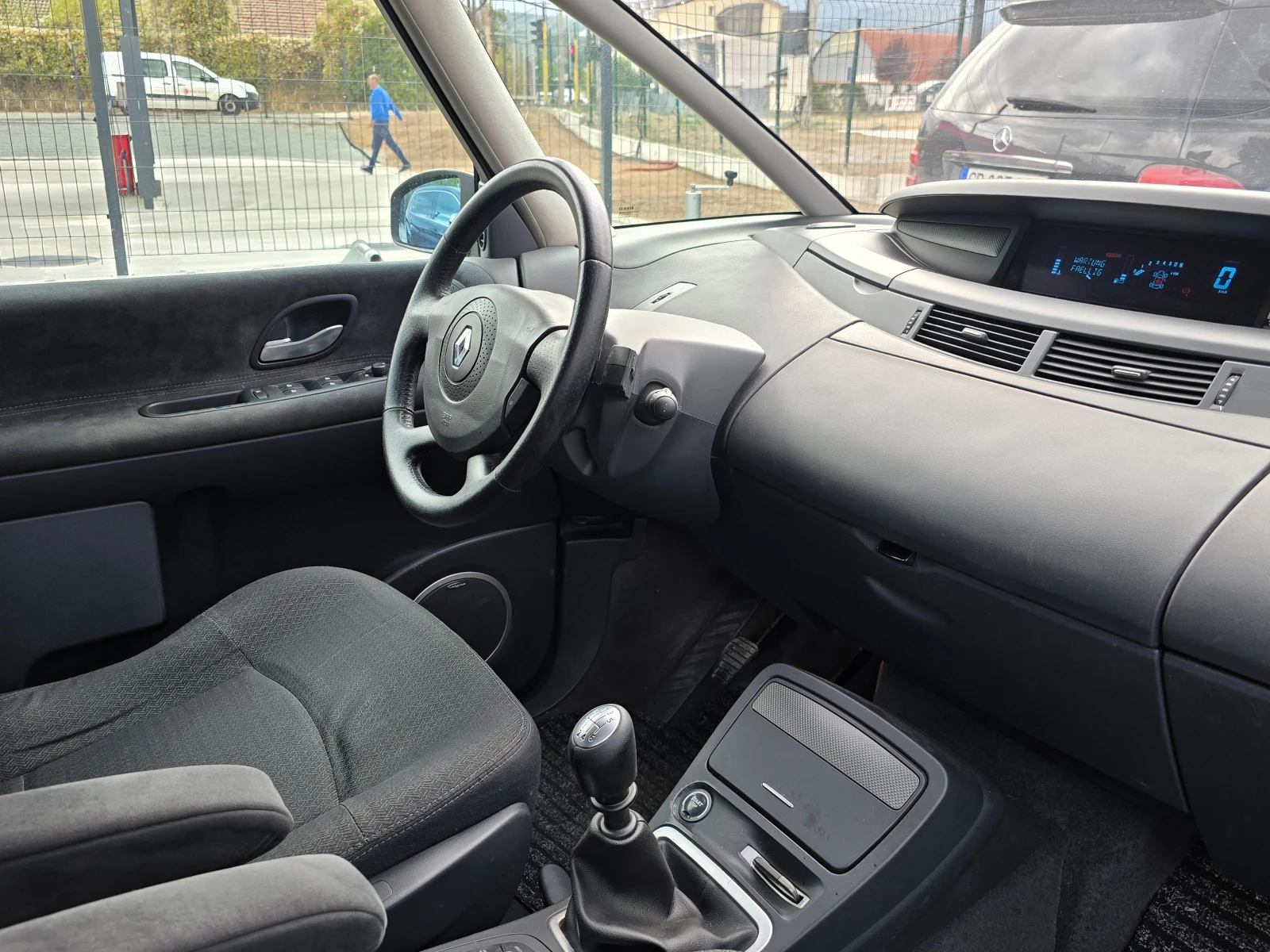 Renault Grand espace 2.0i-Turbo/6+ 1м./Лизинг - изображение 10