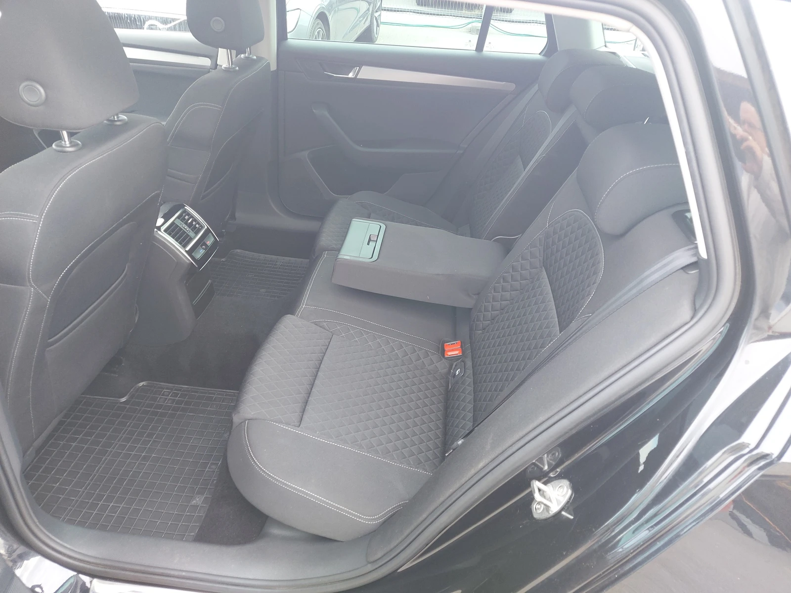 Skoda Superb 2.0 TDI* 190 ..* * FULL EXTRI   | Mobile.bg   16