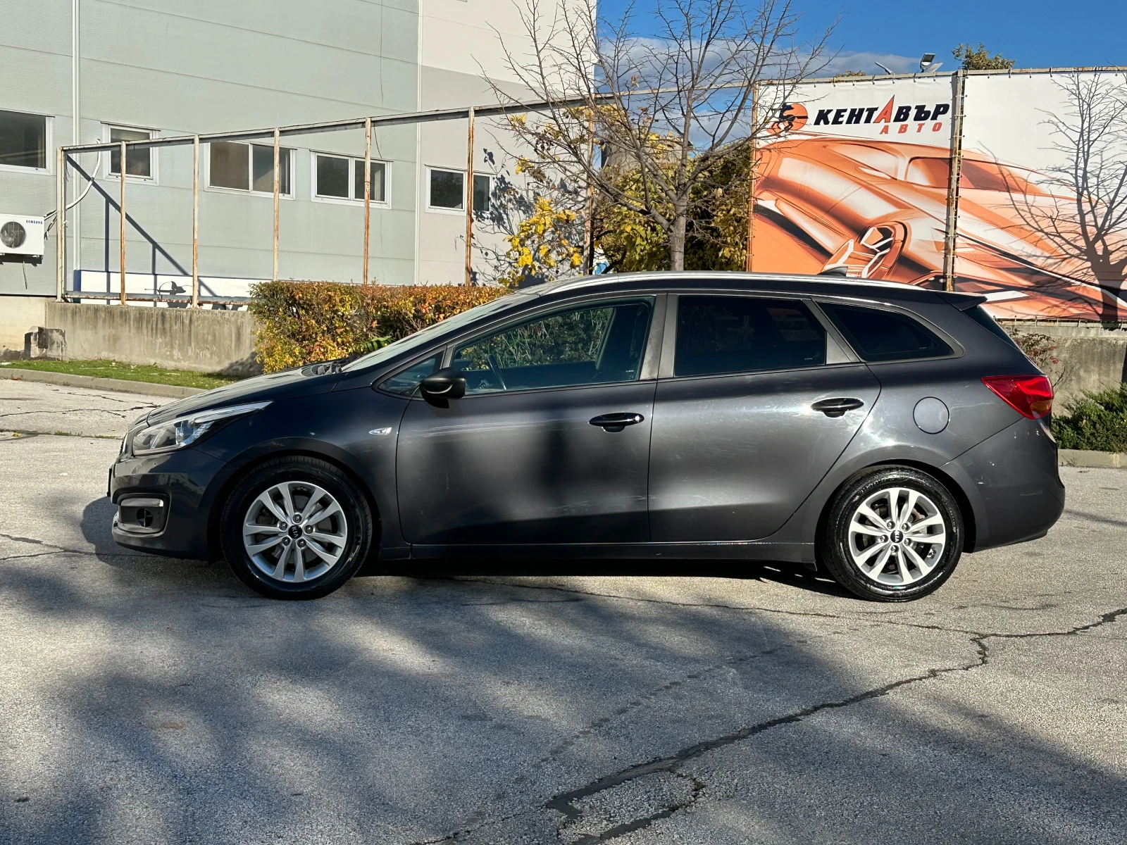 Kia Ceed 1.6d 136 к.с. | Mobile.bg — изображение 2