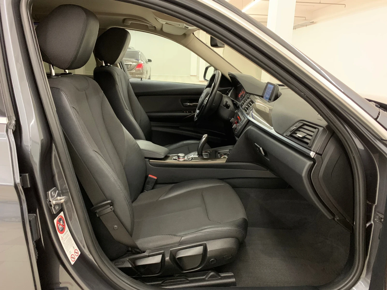 BMW 318 d MODERN = KeyLess=  | Mobile.bg   13