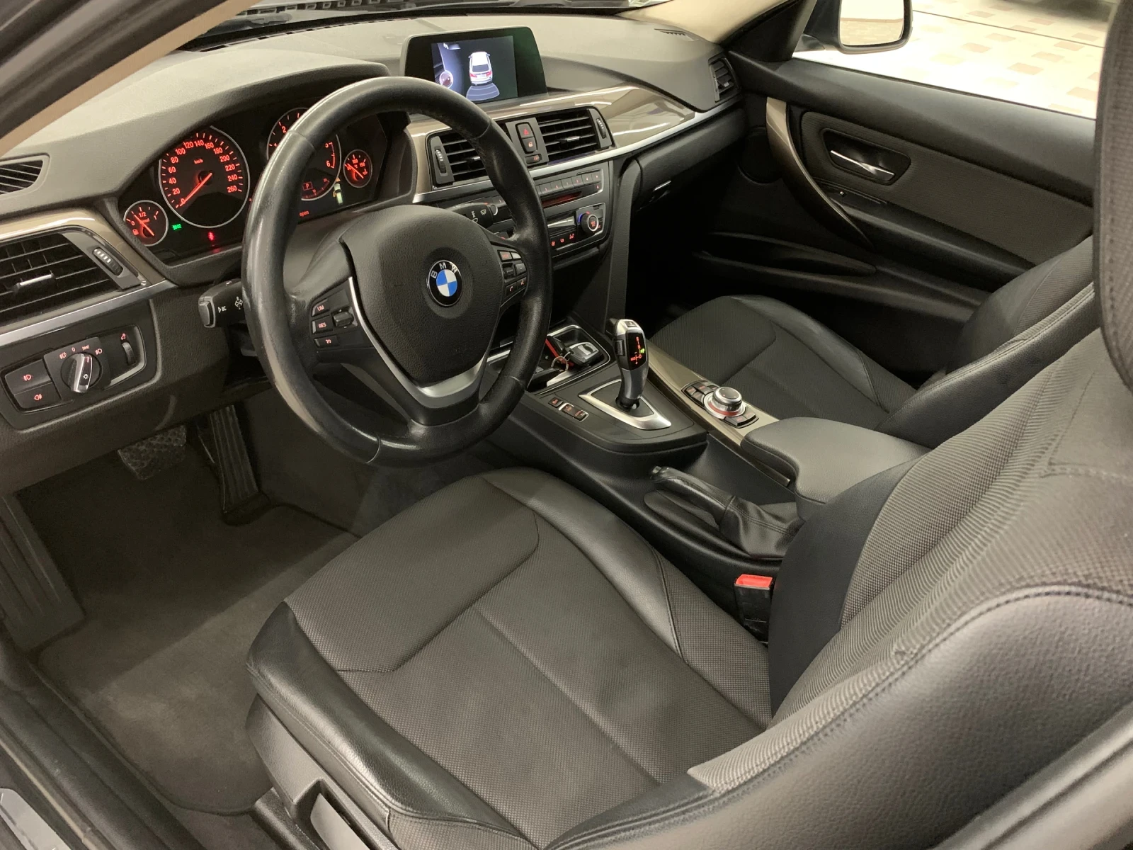 BMW 318 d MODERN = KeyLess=  - изображение 10