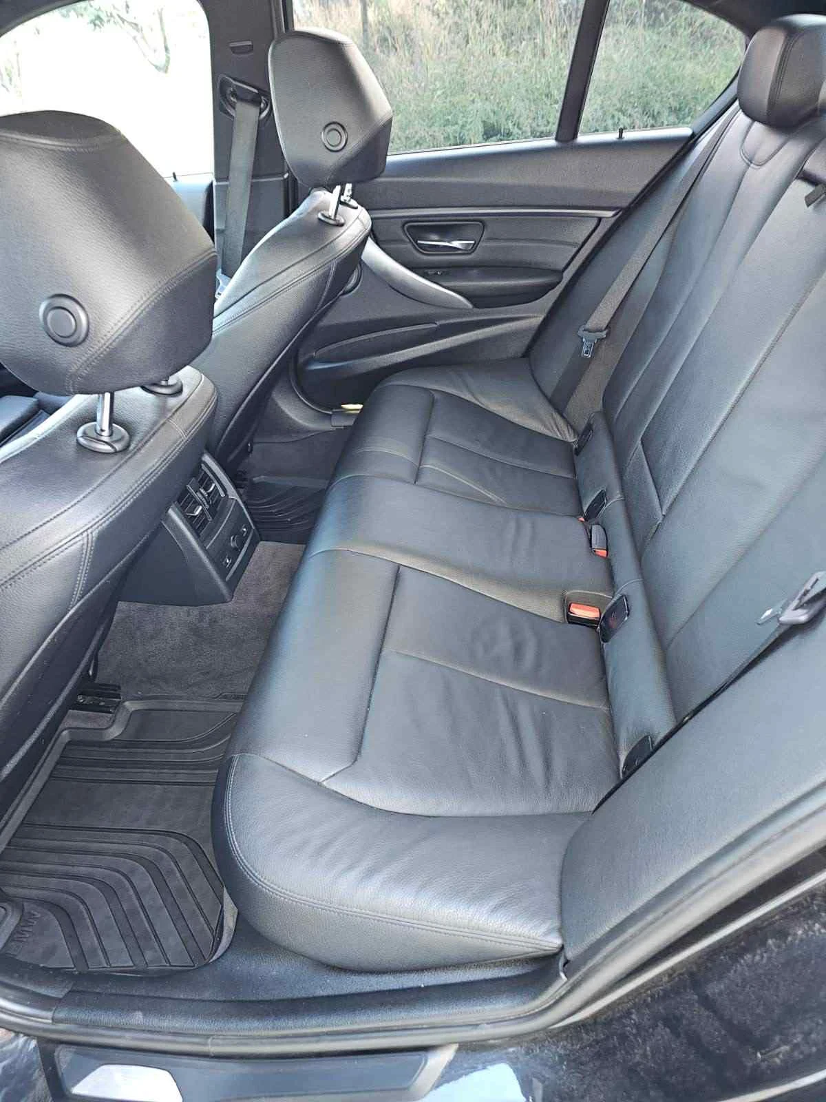 BMW 335 335 xi M-performance ТОП СЪСТОЯНИЕ - изображение 7