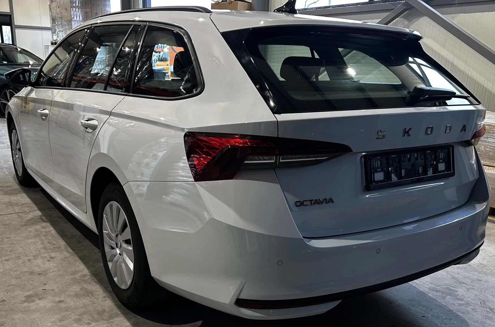 Skoda Octavia 1.5 TSI mHEV Essence ГАРАНЦИЯ ЛИЗИНГ - изображение 3