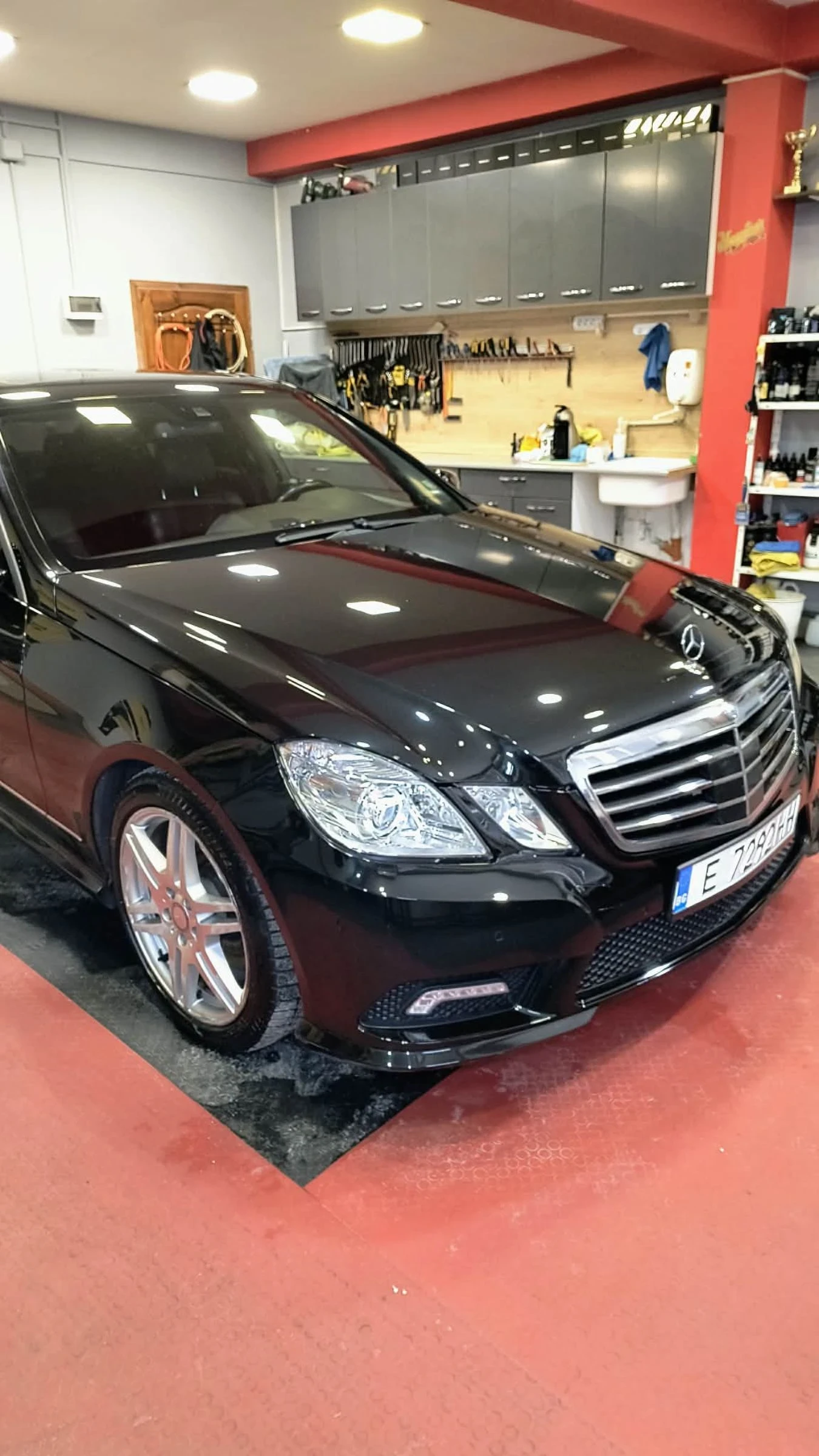 Mercedes-Benz E 350 AVANTGARDE, снимка 2 - Автомобили и джипове - 54032234