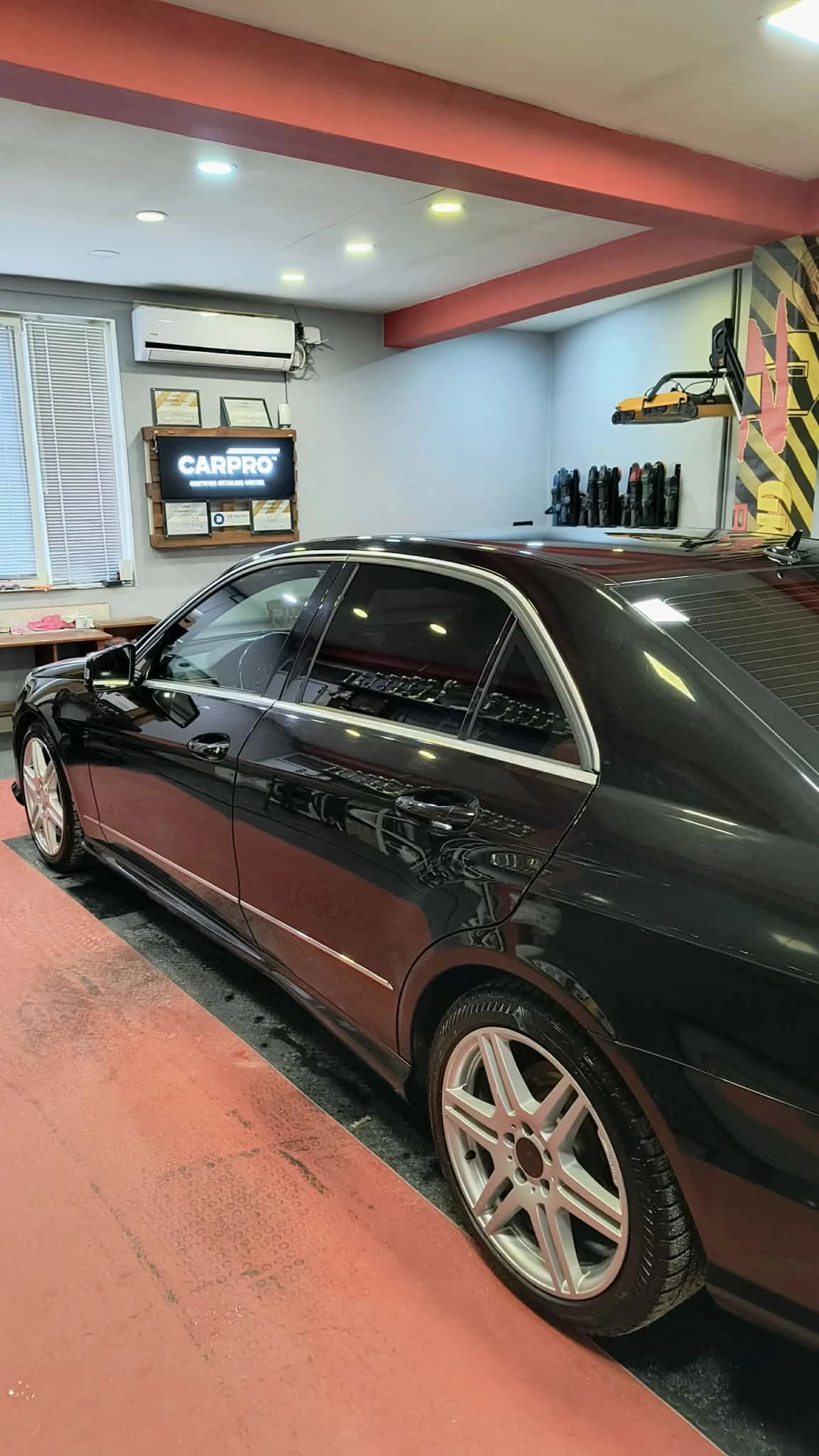 Mercedes-Benz E 350 AVANTGARDE, снимка 7 - Автомобили и джипове - 54032234