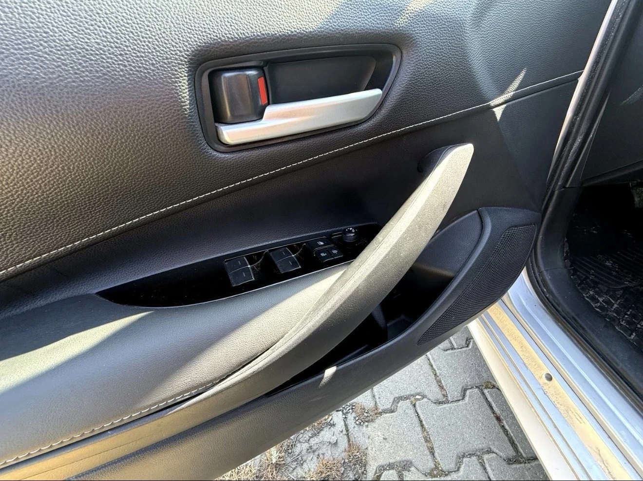 Toyota Corolla, снимка 15 - Автомобили и джипове - 54115361