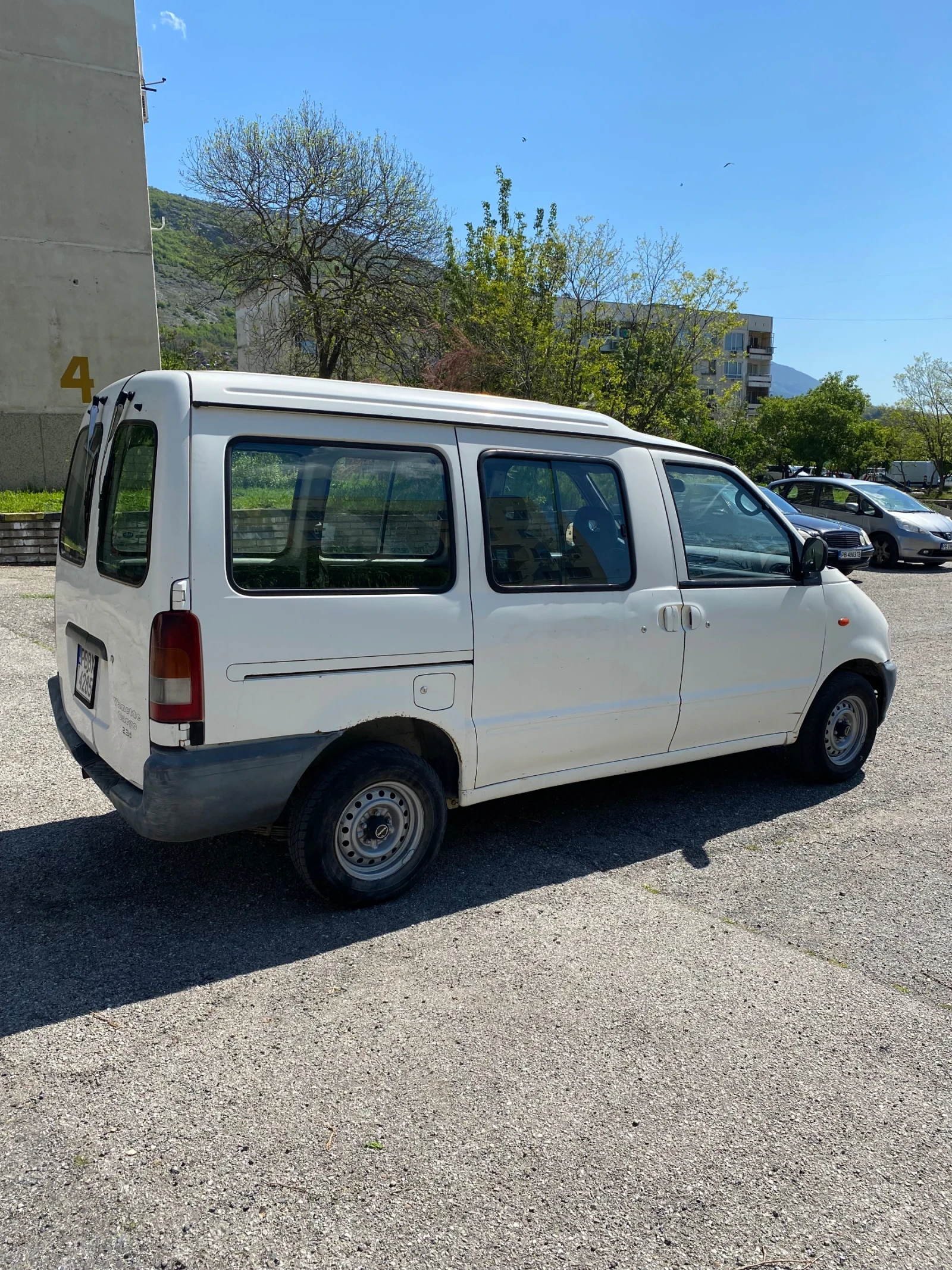 Nissan Serena 2.3 чист дизел, снимка 6 - Автомобили и джипове - 54455132