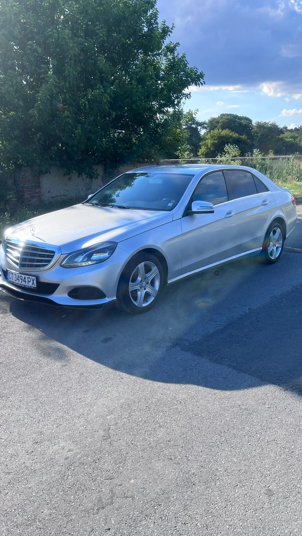 Mercedes-Benz E 220, снимка 3 - Автомобили и джипове - 54984395