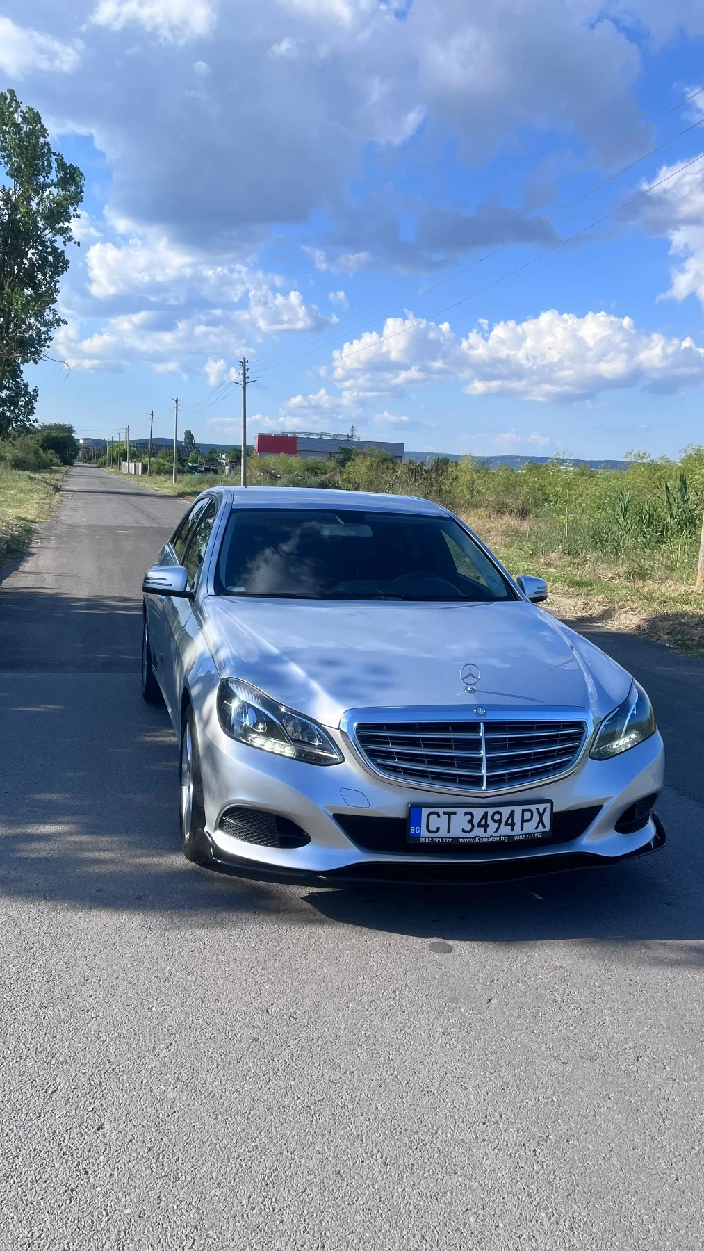 Mercedes-Benz E 220, снимка 6 - Автомобили и джипове - 54984395