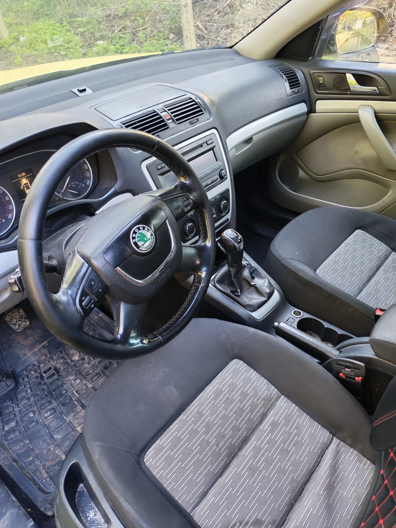 Skoda Octavia Комби, снимка 5 - Автомобили и джипове - 55922663