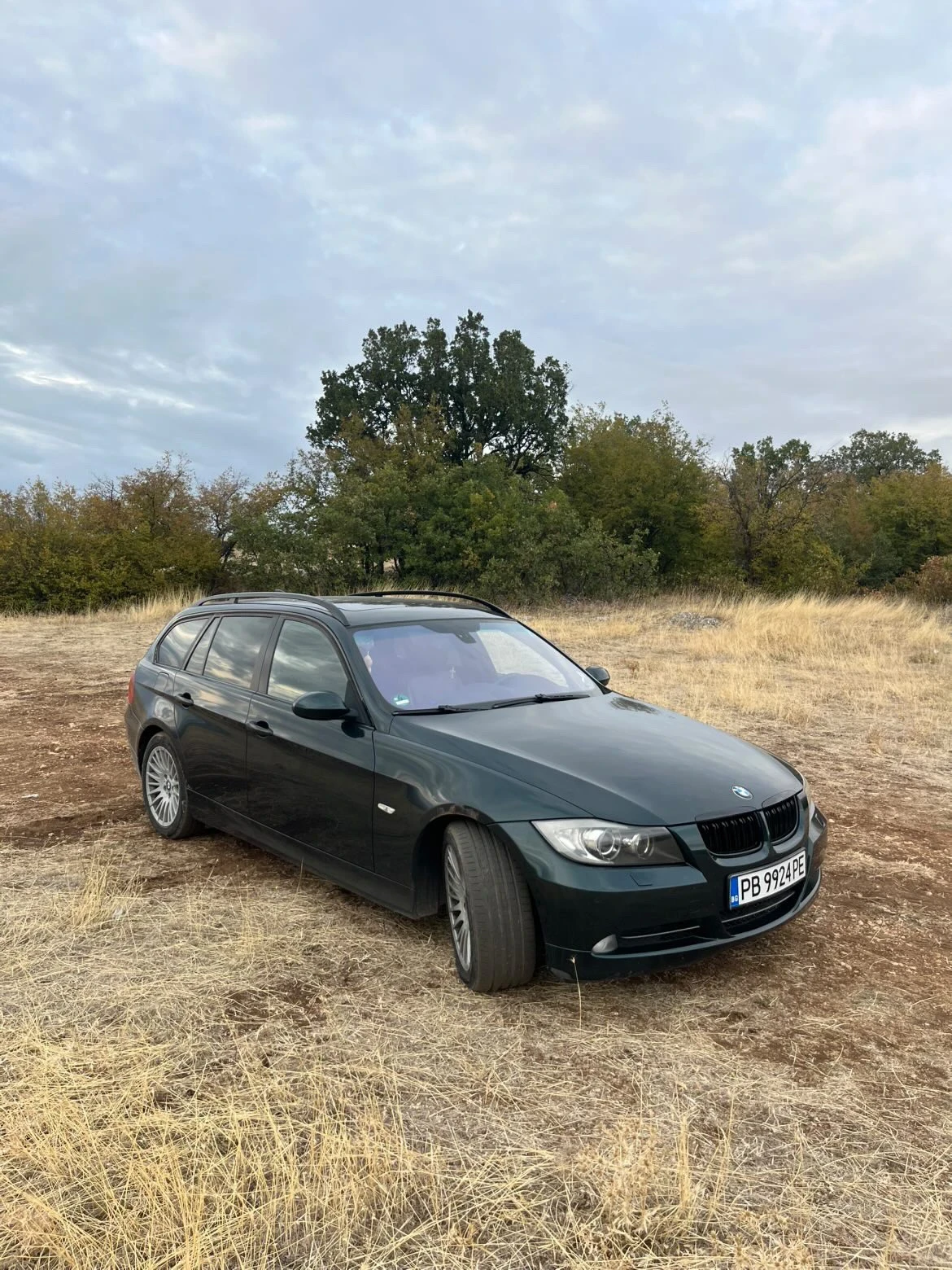 BMW 330, снимка 2 - Автомобили и джипове - 56350447