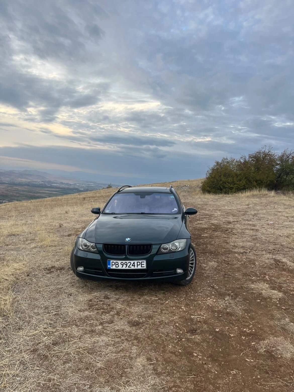 BMW 330, снимка 3 - Автомобили и джипове - 56350447