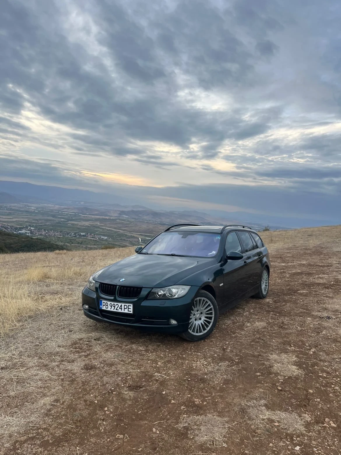 BMW 330, снимка 4 - Автомобили и джипове - 56350447