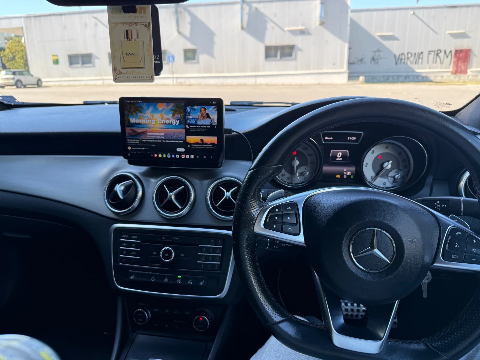 Mercedes-Benz CLA 220, снимка 6 - Автомобили и джипове - 56558330