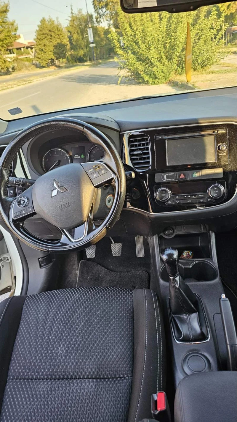 Mitsubishi Outlander 2.0 , 150 к.с., с газова уредба, снимка 10 - Автомобили и джипове - 47347528